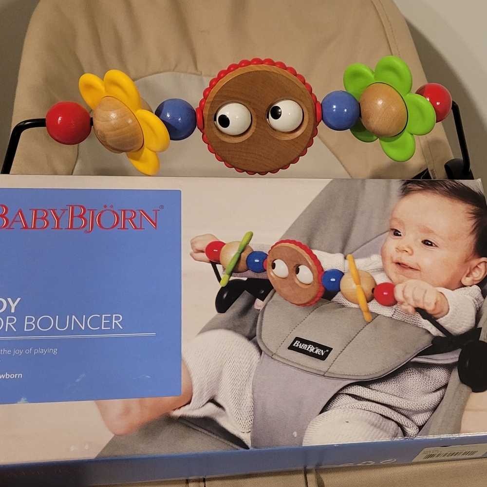 BABYBJORN Wooden Toy Bar for Bouncer – Googly eyes